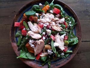 560122_558350400852956_804224652_n