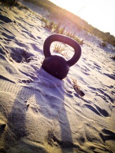 kettlebell-beach